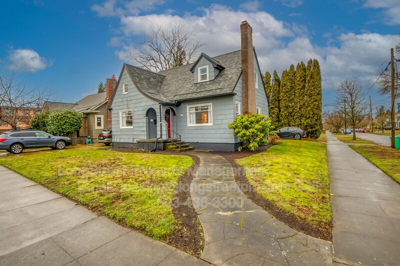 Portland House: 6835 NE Fremont Street
