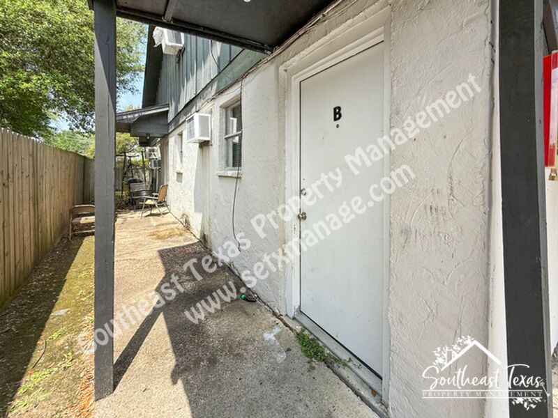 Beaumont House: 615 Adams Street