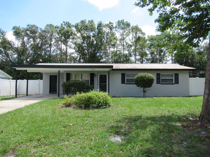 Lakeland House: 2823 Kathryn Ave