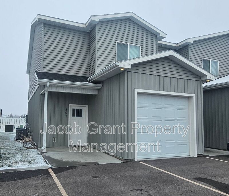 Shelley House: 655 Ruby Circle