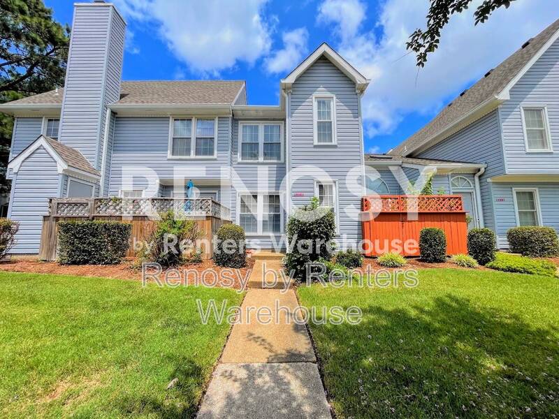 Virginia Beach House: 5310 Lake Victoria Arch