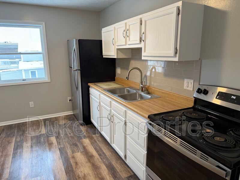 Brockport Condo: 70 Market St