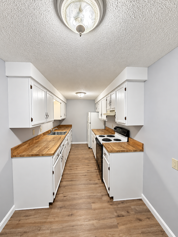 Manchester Condo: 404 North Main Street - 2