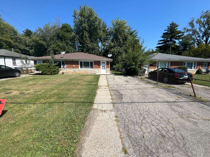 Indianapolis Condo: 6214 Eastridge Drive