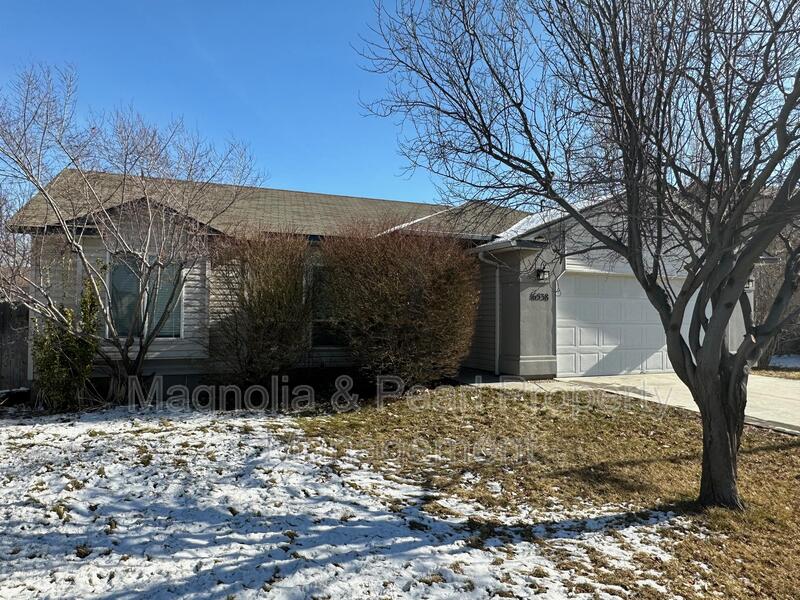 Caldwell House: 16538 Sadie Avenue