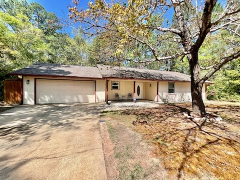 Navarre House: 2849 Penn Street