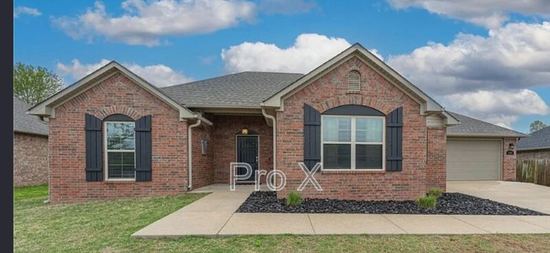 Springdale House: 6234 Cord Ave.