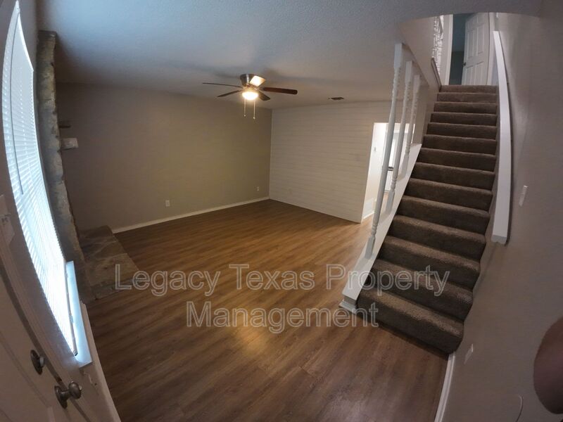 CLEBURNE Condo: 1607 Sun Valley Dr