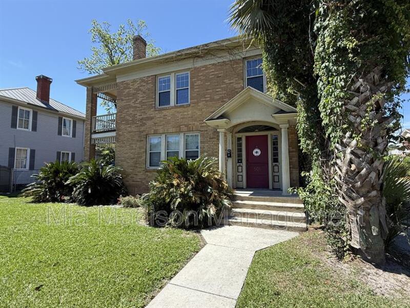 Savannah Condo: 501 E Maupas Ave B
