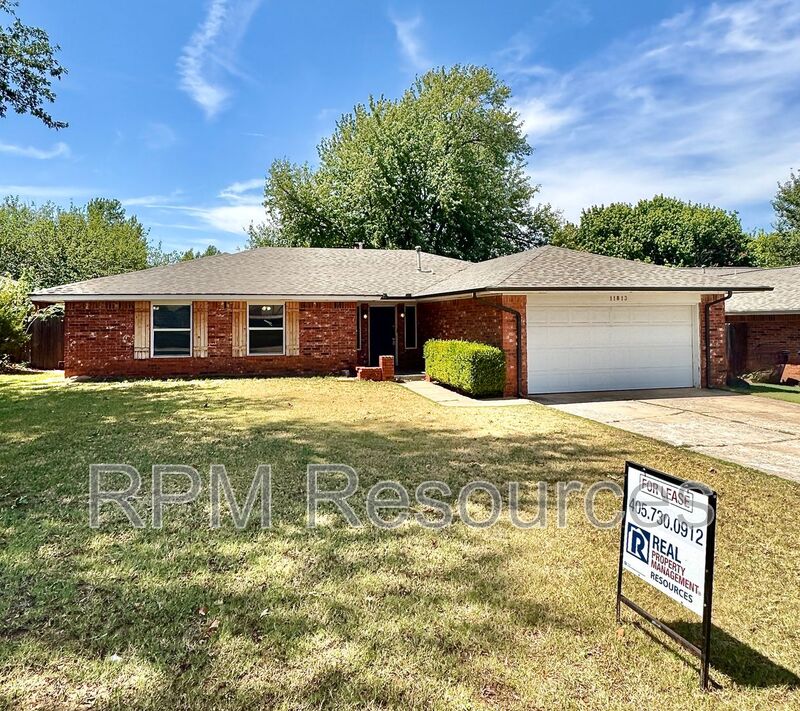 Yukon House: 11813 Larkdale Dr
