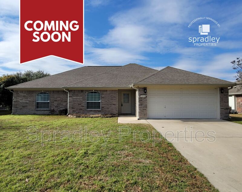 Temple House: 5218 Southern Crossing Dr