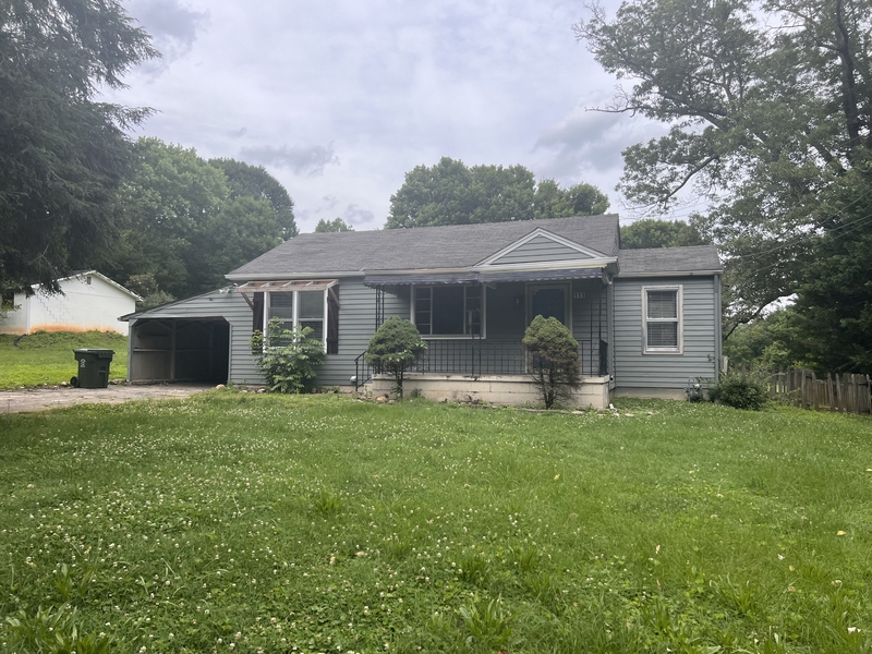 Knoxville House: 111 Glenhaven Road