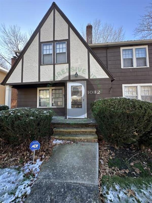 Cleveland Heights Condo: 1082 Hillstone Road - 1