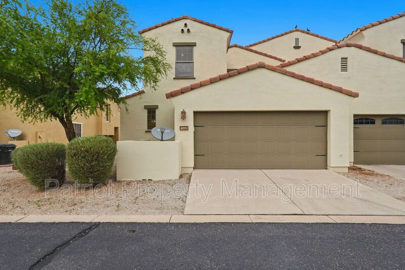 Surprise House: 13441 N 151st Dr