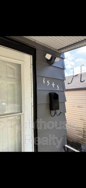 Gary House: 1545 Polk St