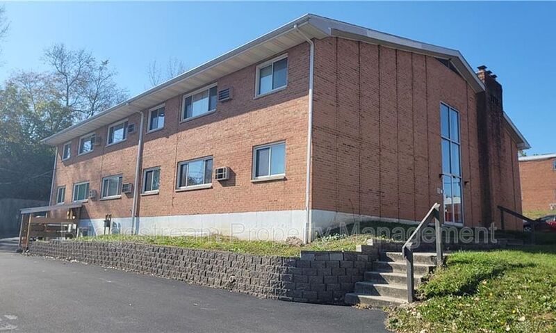 Dayton House: 1718 Radio Road