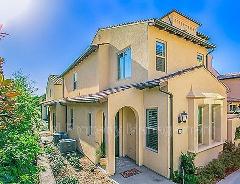 Request a Viewing for 64 Bronze Leaf Tenant Turner