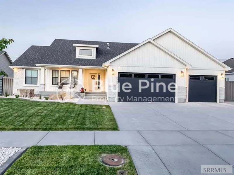 Idaho Falls House: 6389 Maggie Drive