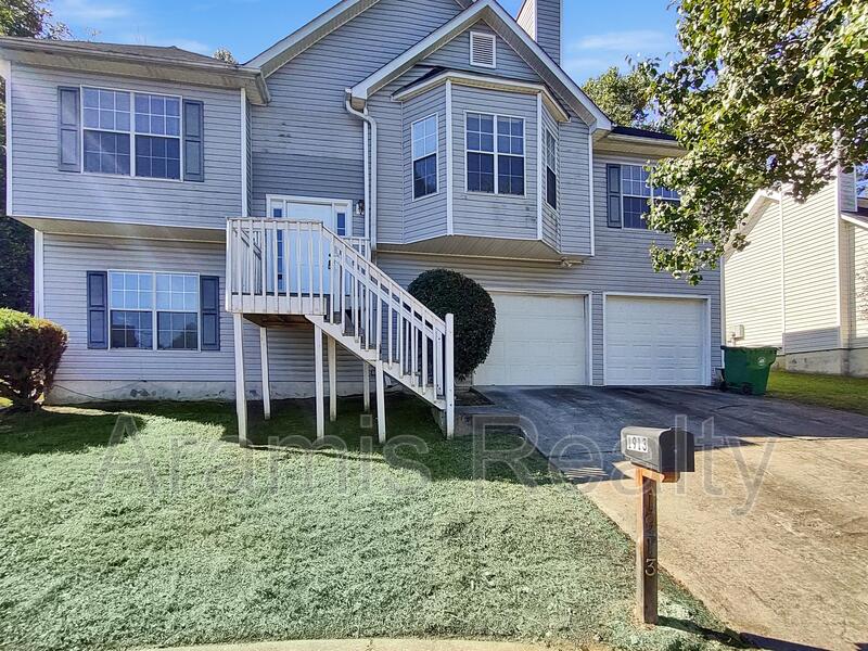 Request a Viewing for 1913 Boulder Ridge Parkway Tenant Turner