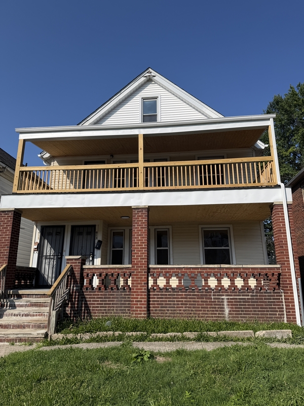 Cleveland Condo: 911 Royal Road - Downstairs