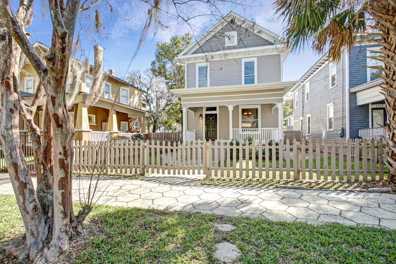 Jacksonville House: 1721 North Liberty Street