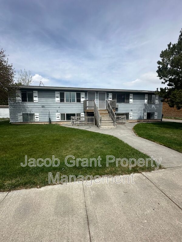 Idaho Falls House: 2301 Stace