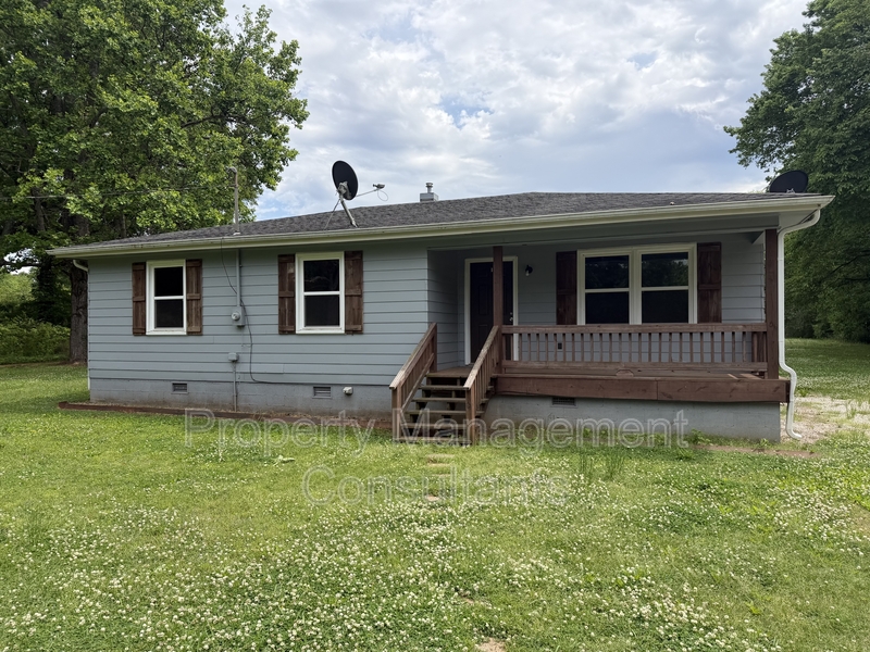 Muscle Shoals House: 425 Bainbridge Loop