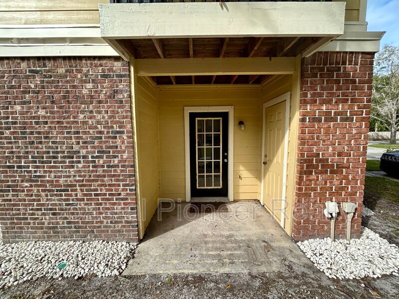 Tampa Condo: 8758 Mallard Reserve Dr