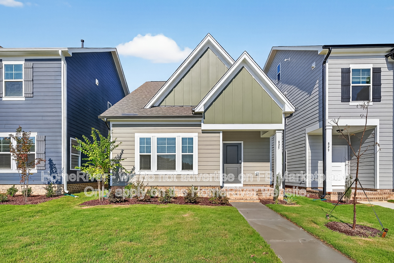 Knightdale House: 825 Portland Rose Dr