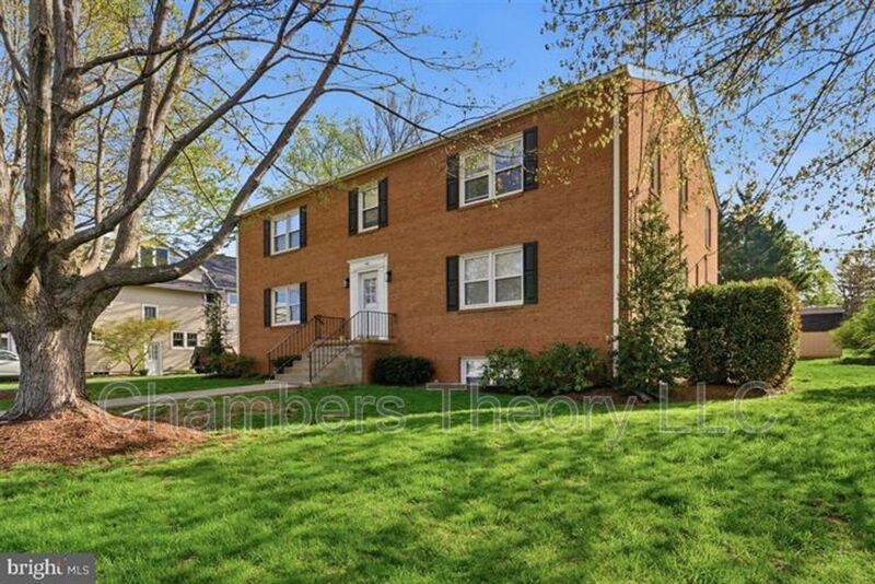 Purcellville Condo: 130 S 29th Street