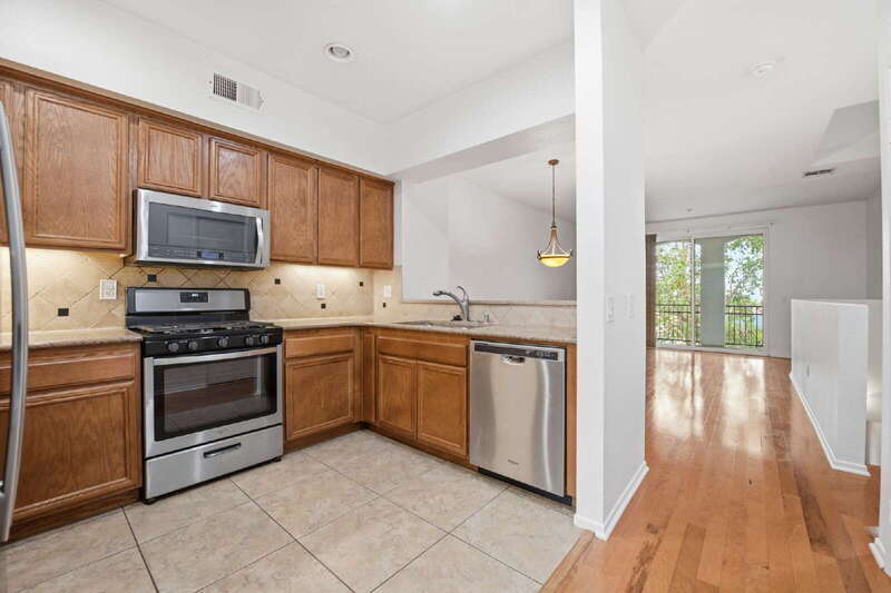 Chula Vista Townhome: 2175 Caminito Leonzio
