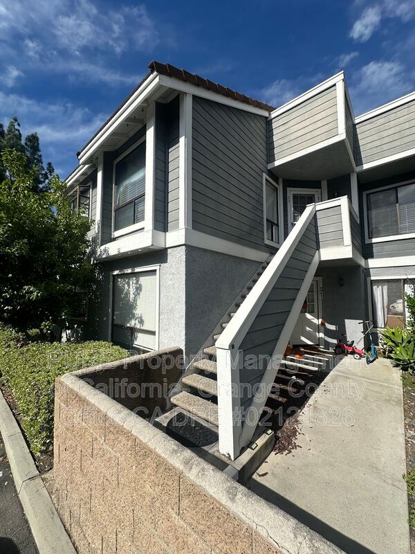 Aliso Viejo Condo: 23 Hollyhock Ln