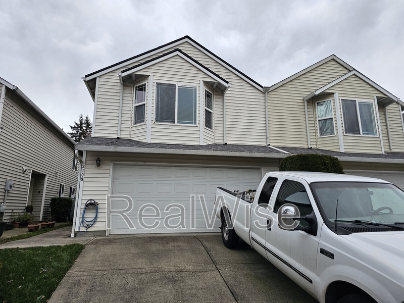Vancouver Townhome: 3109 NE 118th Ave