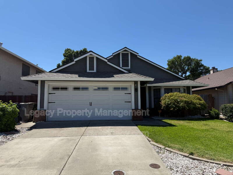 Sacramento House: 6050 Dayburst Way