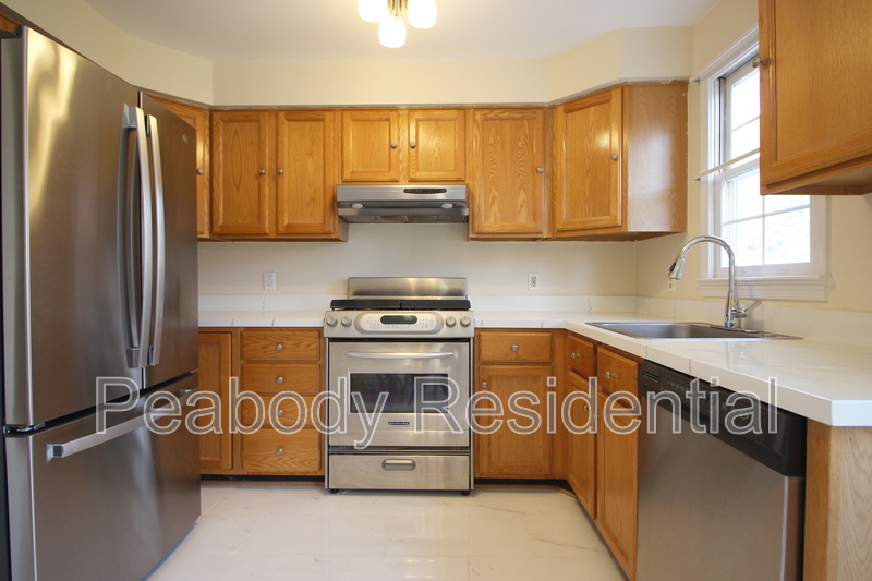 Alexandria Townhome: 7831 Gum Springs Village Dr