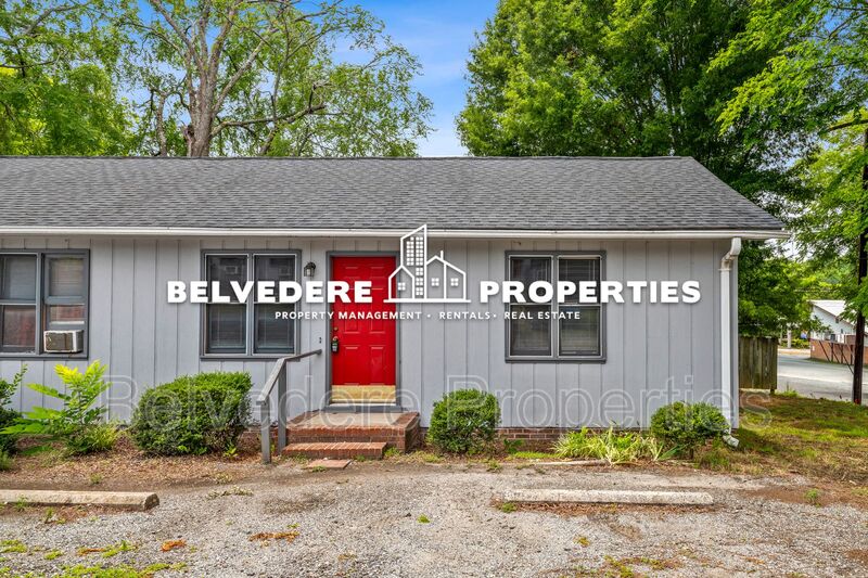 Siler City House: Third Ave N (507)