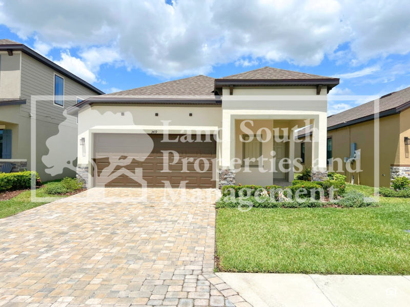 Lakeland House: 3419 Cup Drive