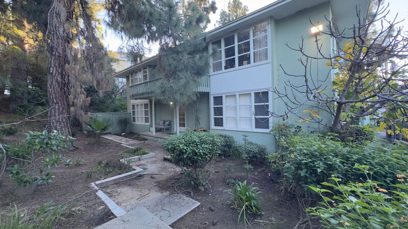South Pasadena House: 1625 Raymond Hill Rd