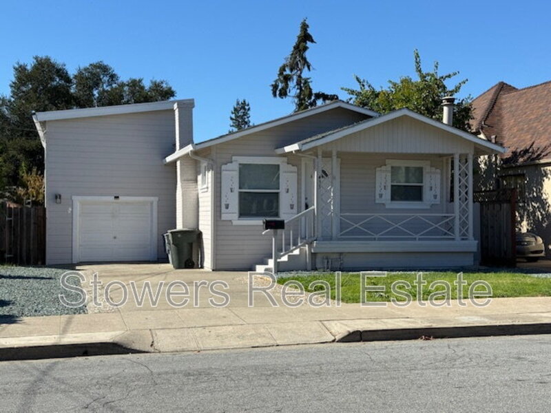 San Leandro House: 435 W Merle Ct