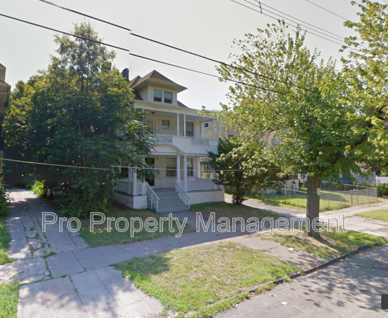 New Haven House: 83 Norton Street