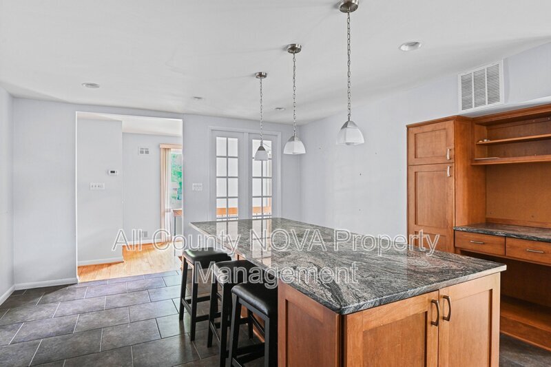 Main Rental Photo 22