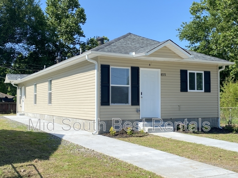 North Little Rock House: 8313 1st St