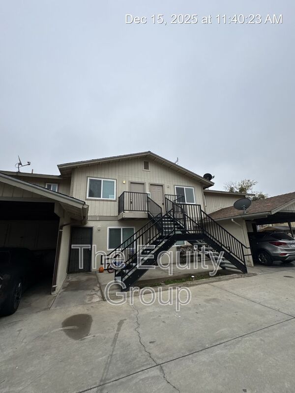 Exeter Condo: 809 Monarch Circle