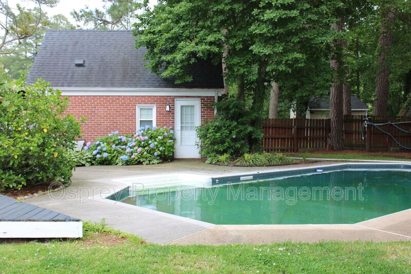 Spacious 4-Bedroom Home with Pool! "ASK ABOUT OUR ZERO-DEPOSIT OPTION" - Photo 15
