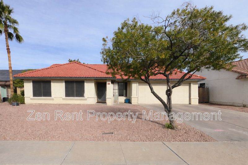 Mesa House: 5802 E. Enrose St.