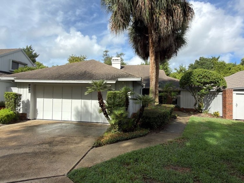 Longwood, House: 2620 Bent Hickory Cir