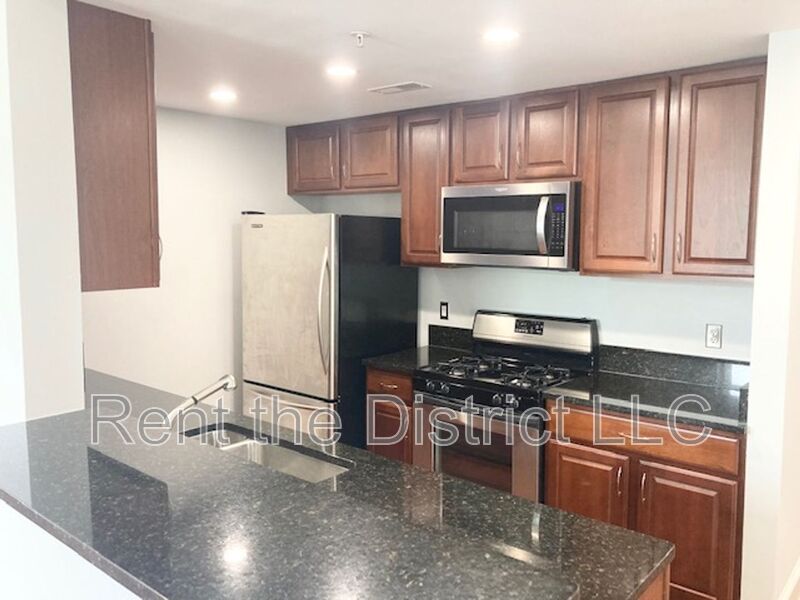 Washington Condo: 1324 Euclid Street NW