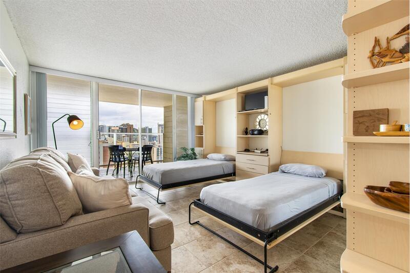 Honolulu Condo: 445 Seaside Ave #2709