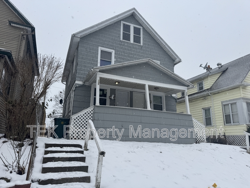 Rochester House: 105-107 Bidwell Terrace