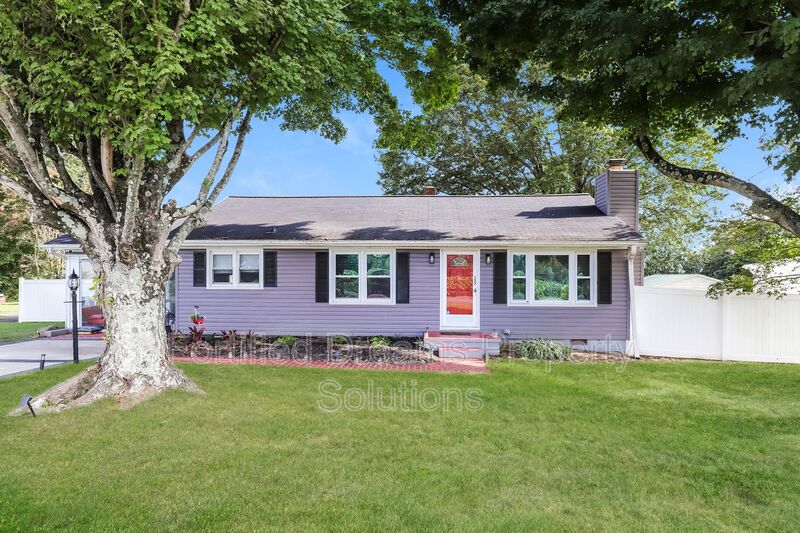 Winston-Salem House: 157 Mickey Rd